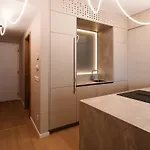 Skypark Luxe Living Ii アパート *