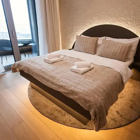 Skypark Luxe Living Ii ברטיסלאבה
